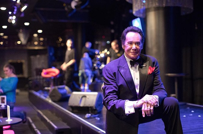 Wayne Newton: Up Close and Personal at the Flamingo Las Vegas - Should you book Wayne Newton: Up Close and Personal?