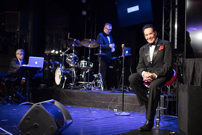 Wayne Newton: Up Close and Personal at the Flamingo Las Vegas - The VIP meet-and-greet: when it’s worth the upgrade