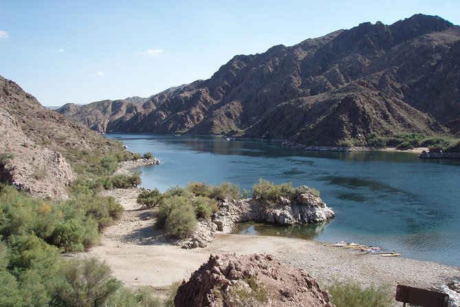 Willow Beach Colorado River Kayak Day Trip with Lunch - The Willow Beach marina launch and first scenic section