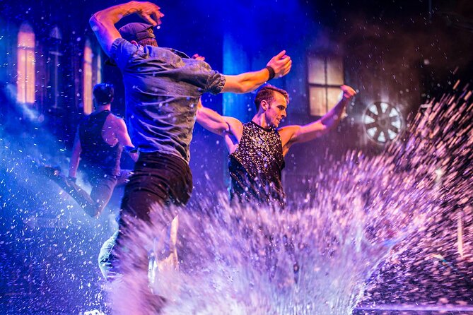 WOW - The Vegas Spectacular at the Rio Hotel and Casino - The main event at the Rio: what WOW - The Vegas Spectacular actually delivers