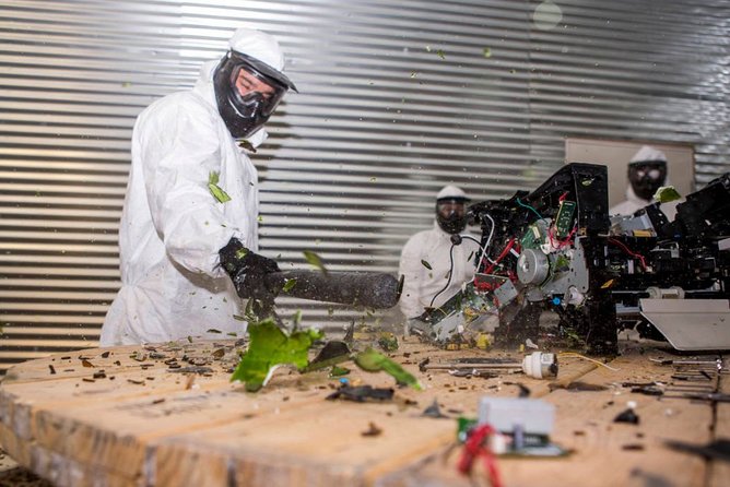 Wreck Room - A Destruction Experience, Standard Wrecking - What Happens First: Check-In, Gear Up, and the Rules