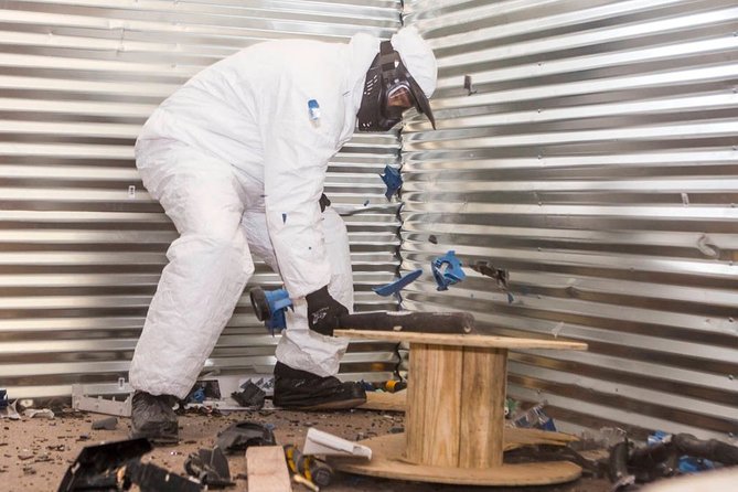 Wreck Room - A Destruction Experience, Standard Wrecking - Safety Gear and Effort: Staying Comfortable During the Release