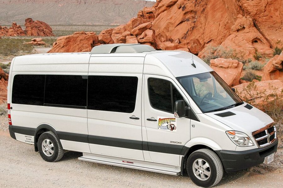 Zion National Park Small Group Adventure from Las Vegas - Wildlife and plant life: how to spot more than just rocks